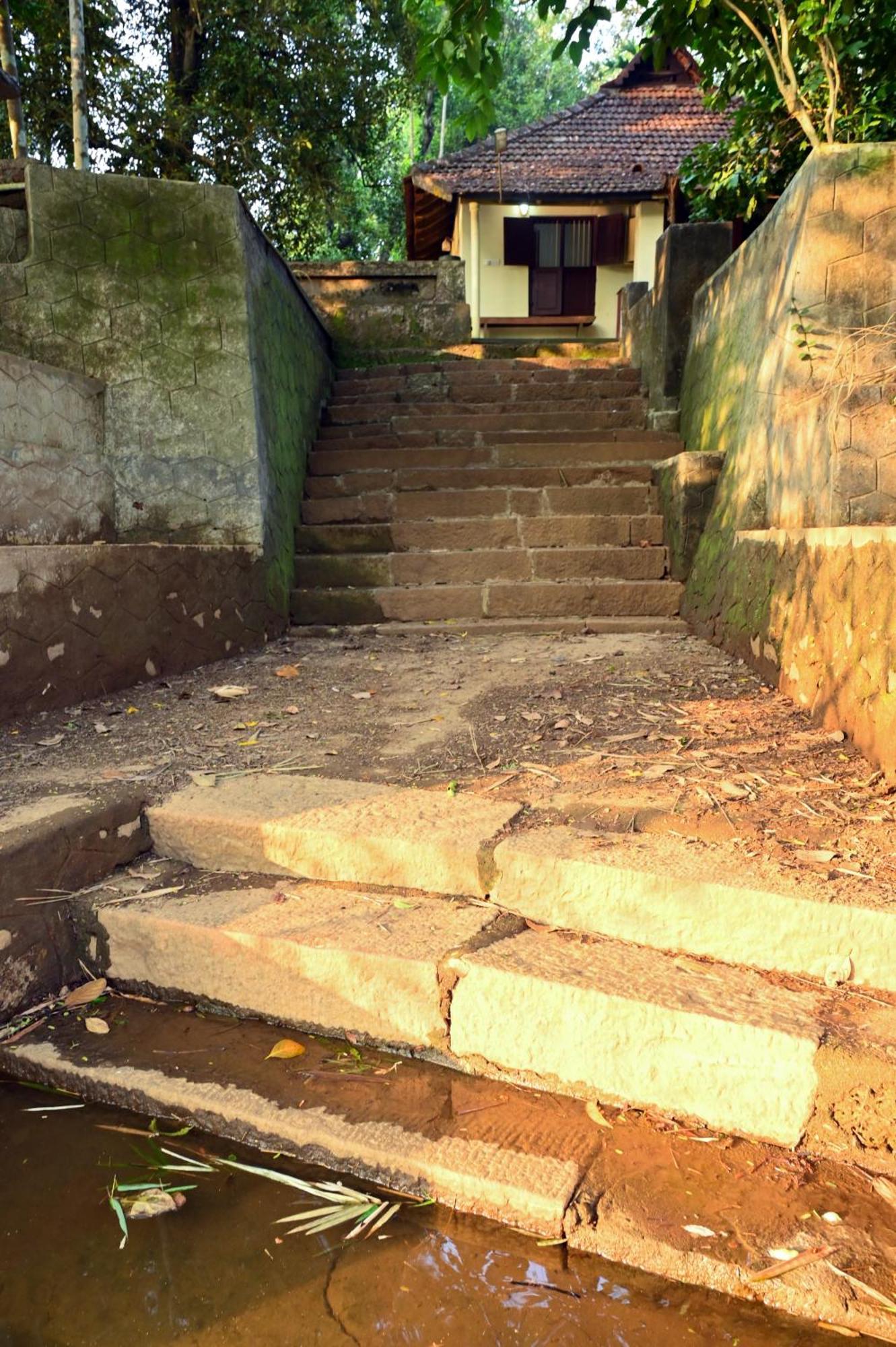 The Mana-Heritage Stay - Chengazhimattam Mana Kottayam Exteriör bild